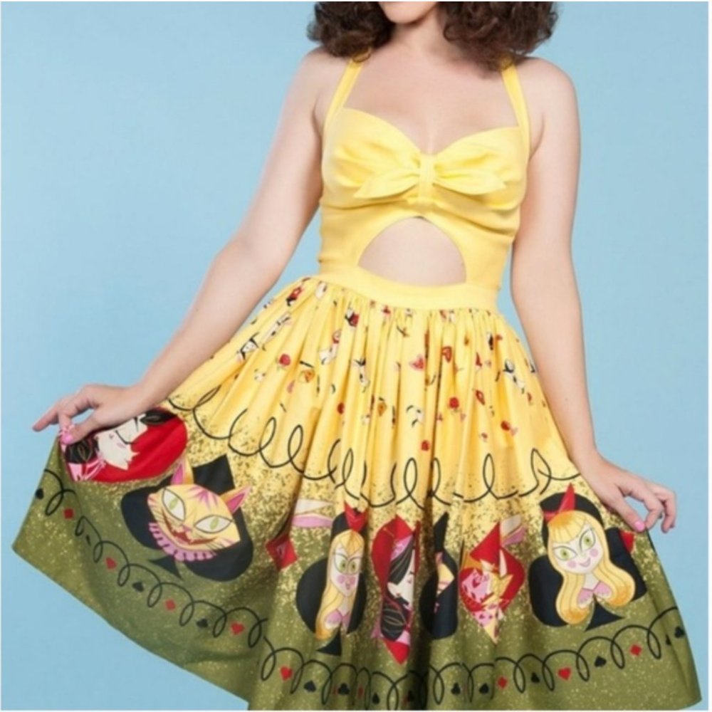 Pinup Couture Renee Dress Steph Buscema Alice's Adventures in Wonderland *RARE*